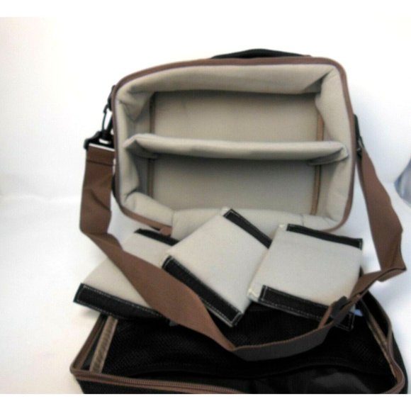 Padded Brown field bag Ducks unlimited with Dividers and Shoulder Strap - Picture 8 of 8